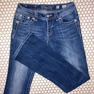 Miss Me Jeans Bling Boot Cut Jeans 27W
Inseam 34"